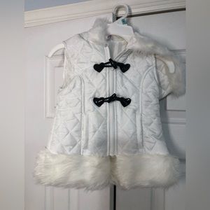 Satin flowers girls faux fur hooded white winter vest patent‎ closure heart sz 5